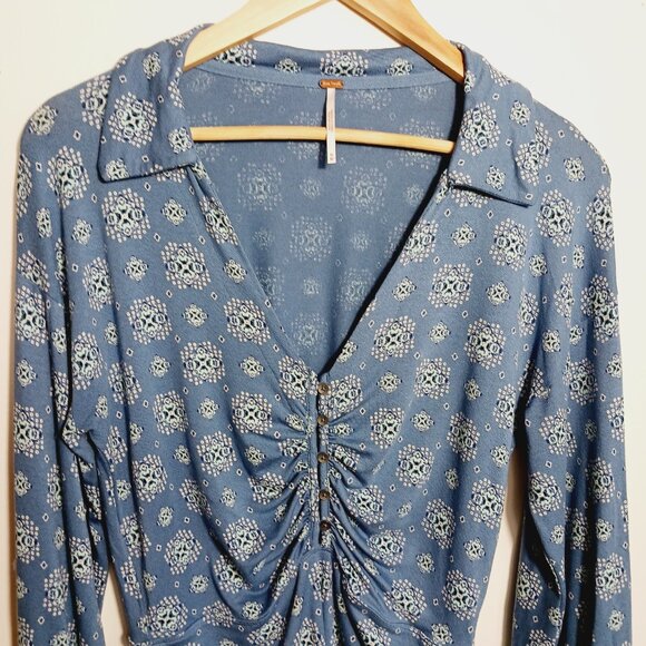 Free People, Medium Blue Top, Boho Chic, Retro Styled, Deep V Neck, Long Sleeve - Picture 4 of 16
